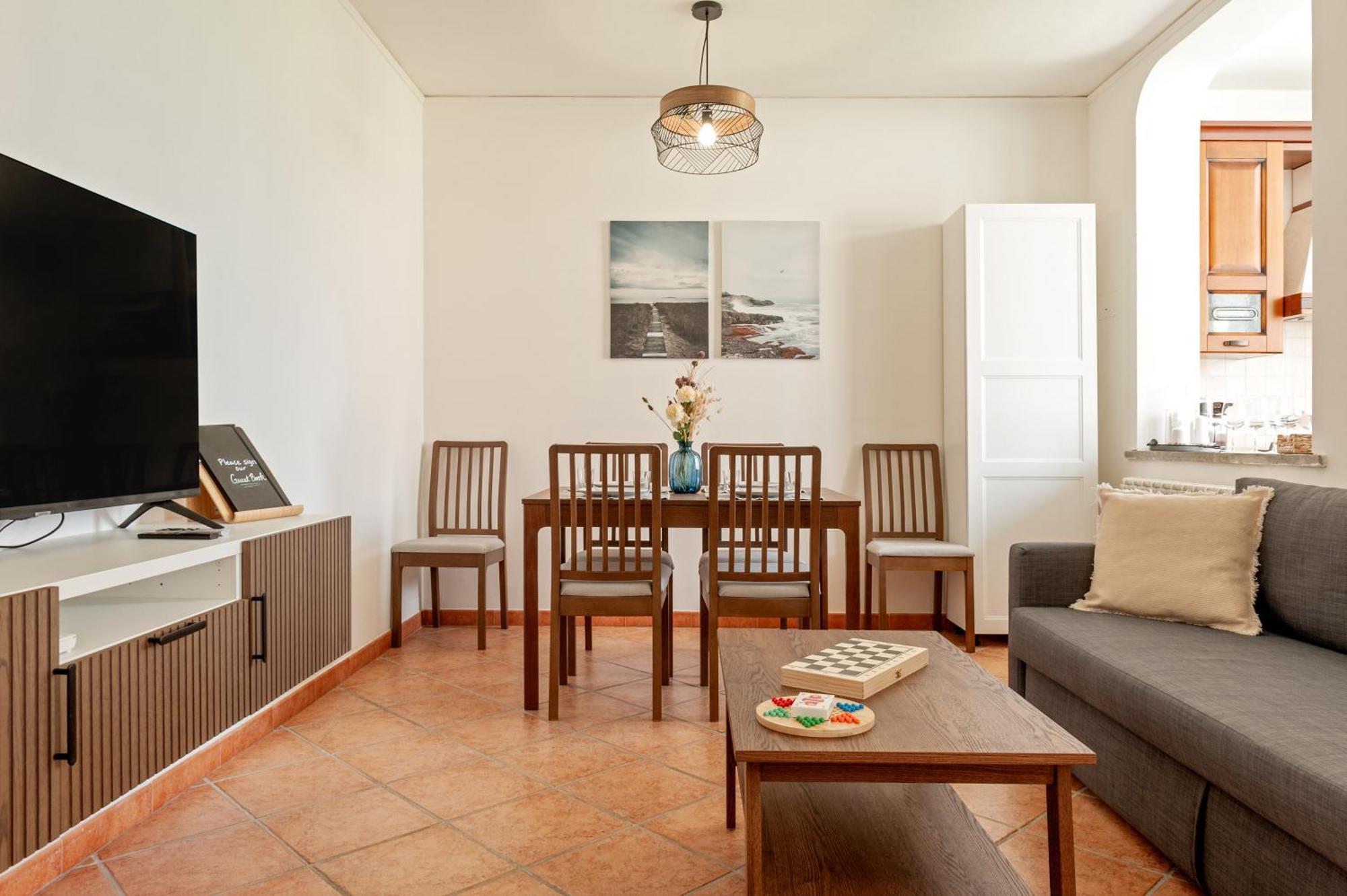 Cozy Retreat In Coastal Livorno Apartment Bagian luar foto