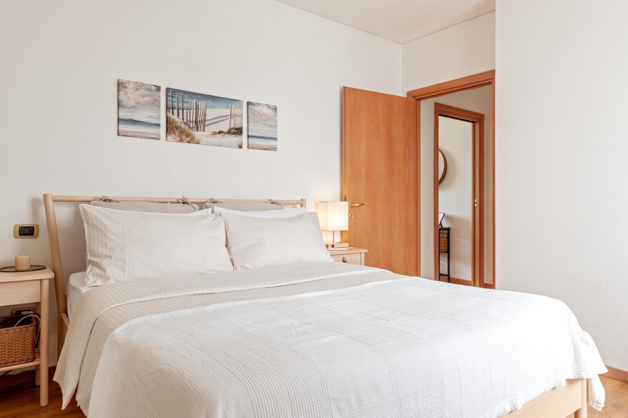 Cozy Retreat In Coastal Livorno Apartment Bagian luar foto